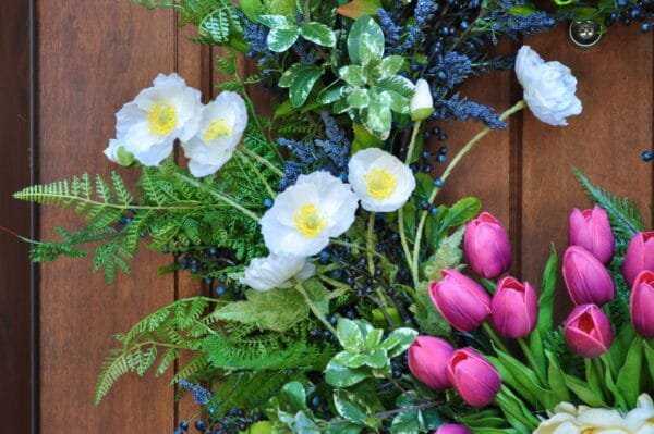 Close up_ Tulip Peony Spring Wreath