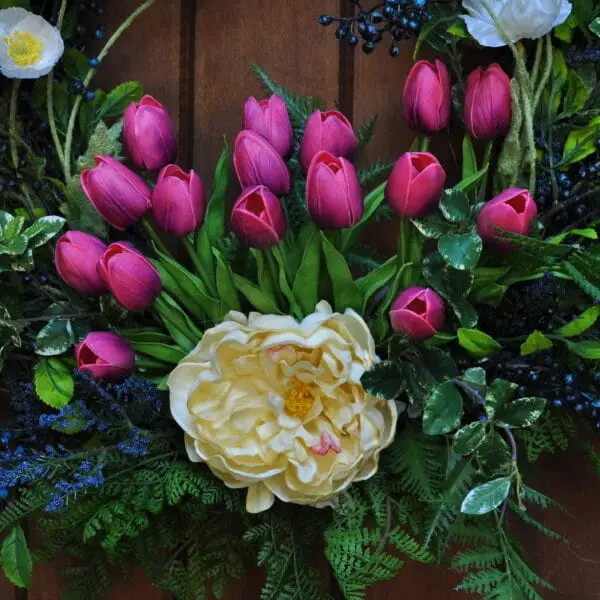 Close up_Tulip Peony Spring Wreath Center