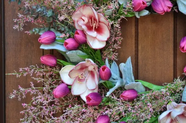 Fuchsia Tulip & Amaryllis Spring Wreath_Close Up Fuchsia Tulip & Amaryllis Spring Wreath _Close Up