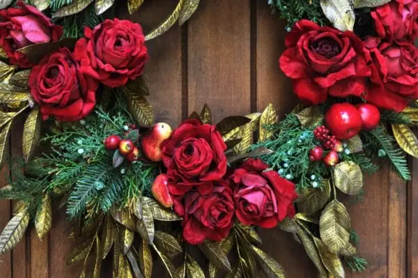 DSC_0416 Red Velvet Rose & Pear Holiday Wreath