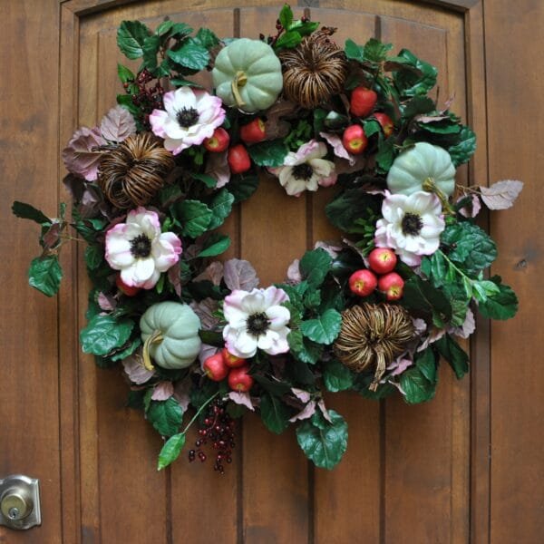 Anemone Autumn Wreath